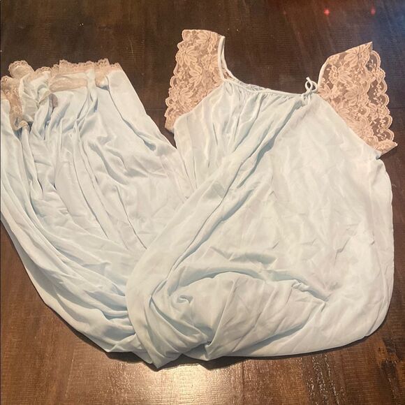 Vintage Komar Elegant Lace Trimmed Blue Nightgown Average Small - Picture 1 of 6